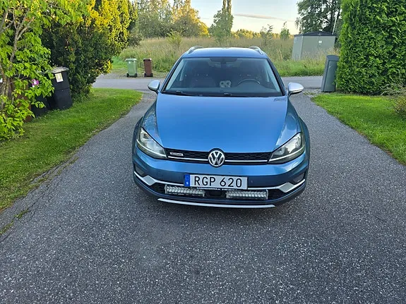 Volkswagen Golf Alltrack 2017 photo 2