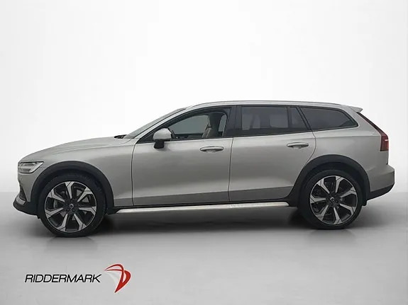 Volvo V60 Cross Country 2023 photo 4