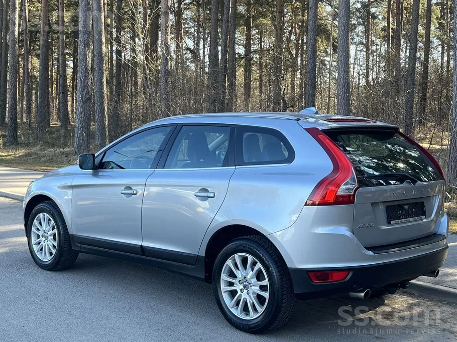 Volvo Xc60 2010 photo 2