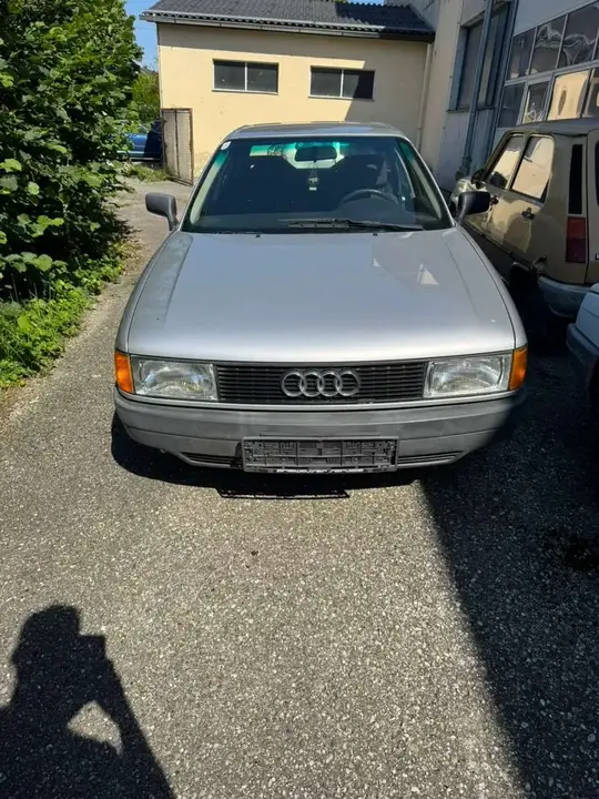 Audi 80