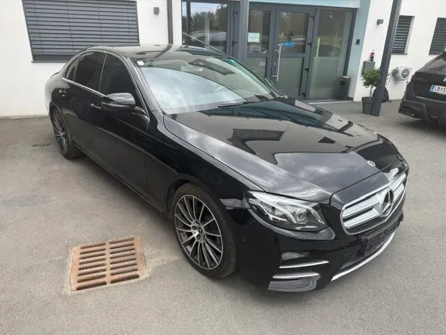 Mercedes-Benz E-Class 2017 photo 3
