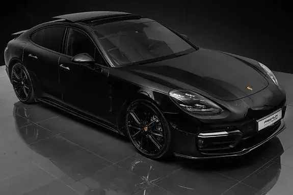 Porsche Panamera 2018 photo 2