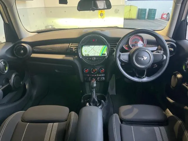 Mini Cooper S 2016 photo 2