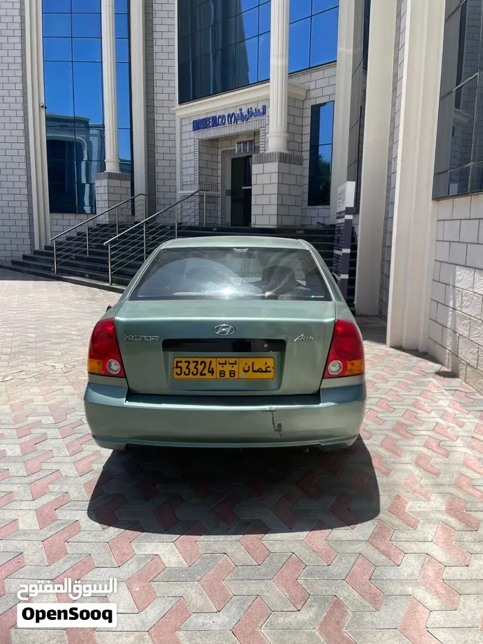 Hyundai Accent 2004 photo 2
