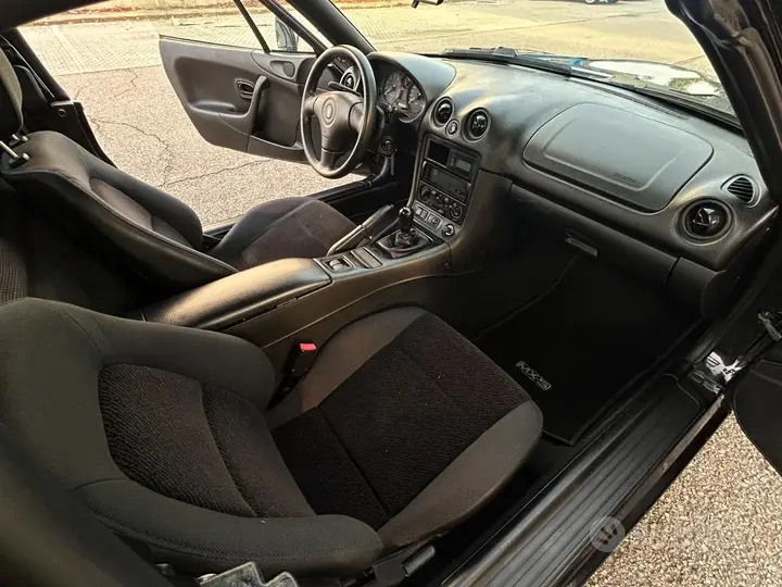 Mazda Mx-5 2000 photo 4
