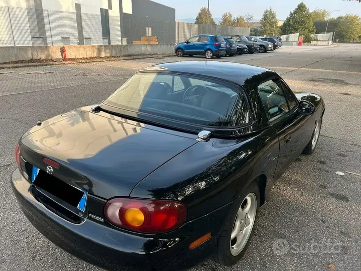 Mazda Mx-5 2000 photo 2