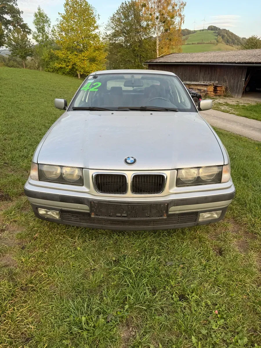 BMW 3 Series 1999 photo 2