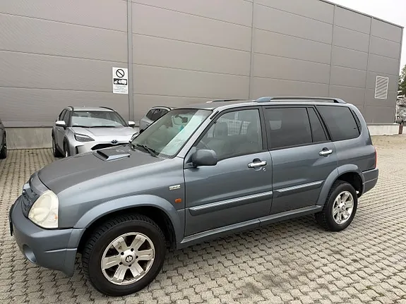 Suzuki Xl7 2007 photo 2
