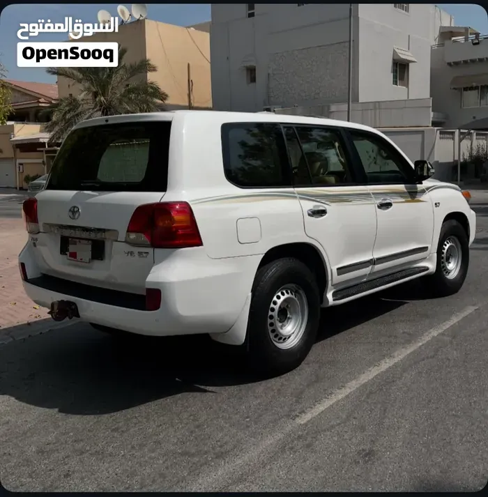 Toyota Land Cruiser 2014 photo 3