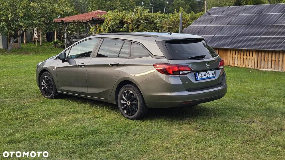 Opel Astra 2019 photo 4