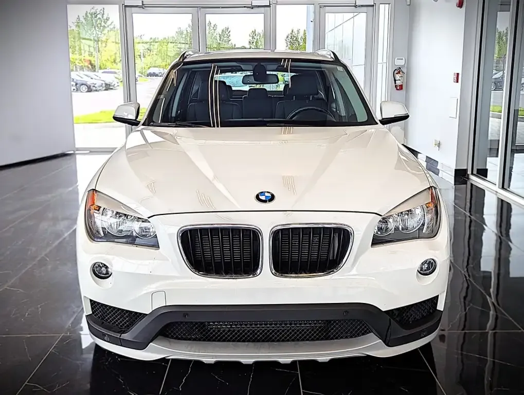 BMW X1 2015 photo 2