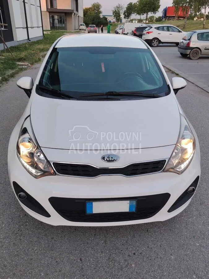 Kia Rio 2013 photo 5