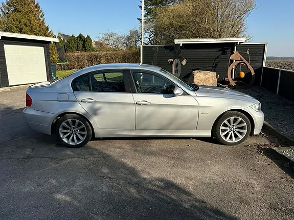 BMW 325I 2005 photo 3