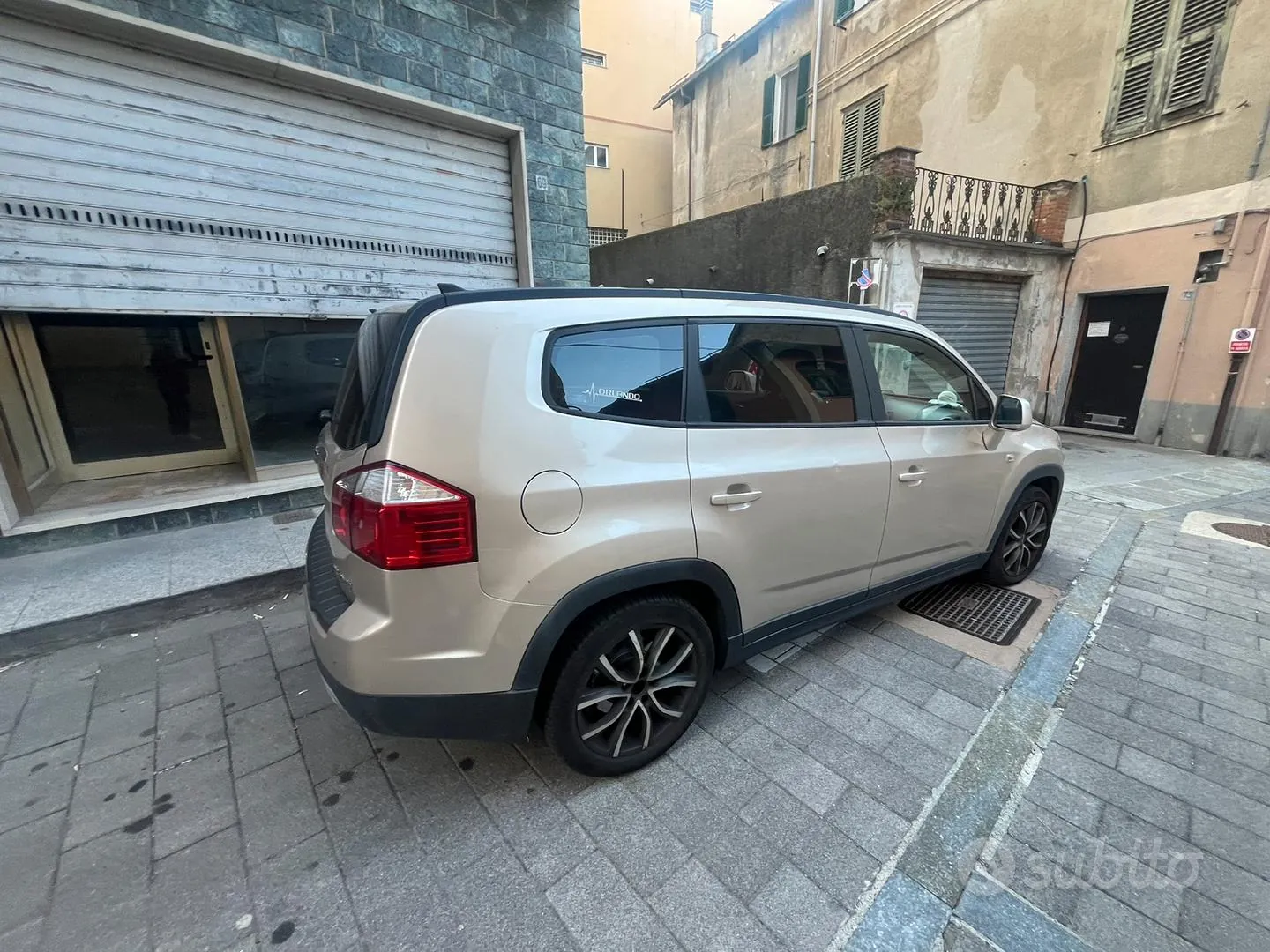 Chevrolet Orlando 2011 photo 4