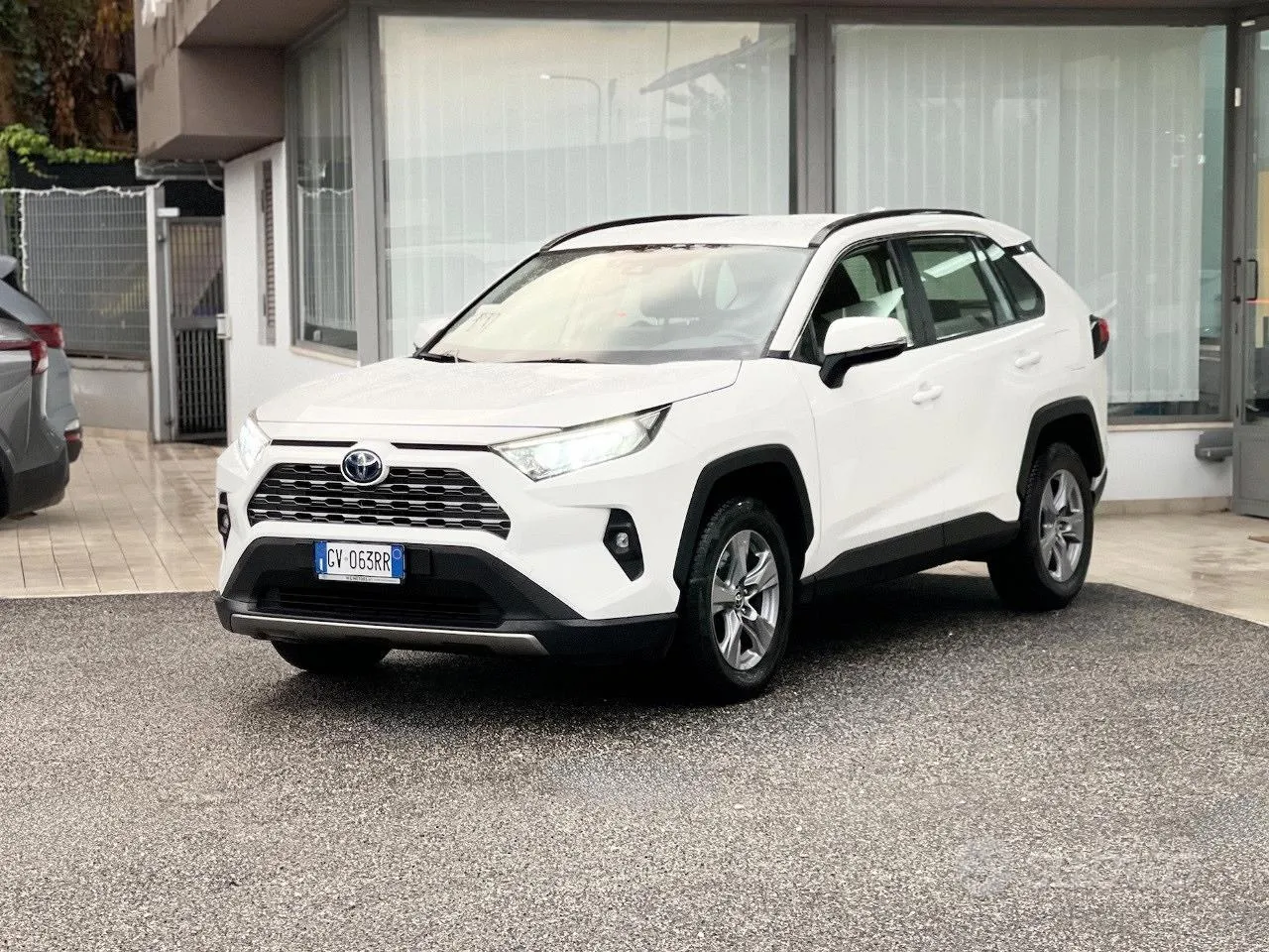 Toyota Rav4 2024 photo 3