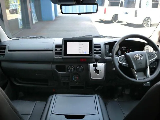 Toyota Hiace 2026 photo 2