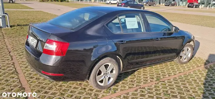 Skoda Octavia 2019 photo 2