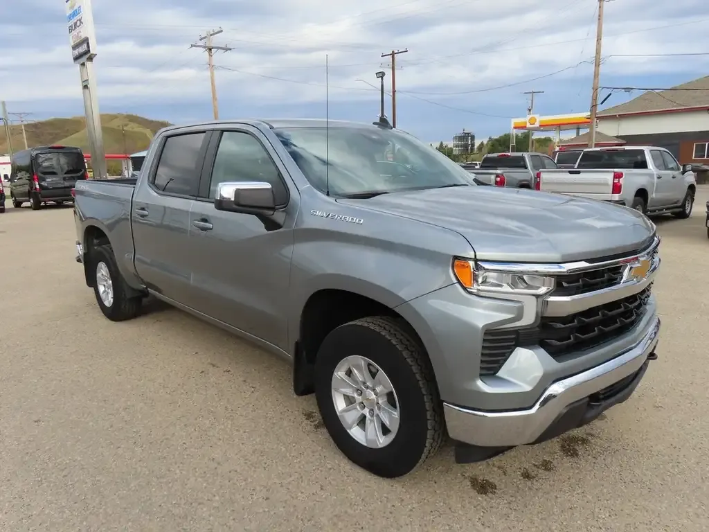 Chevrolet Silverado 1500 2025 photo 2