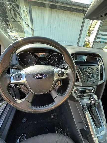 Ford Focus 2011 photo 4