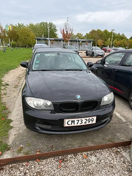 BMW 116D 2011 photo 2