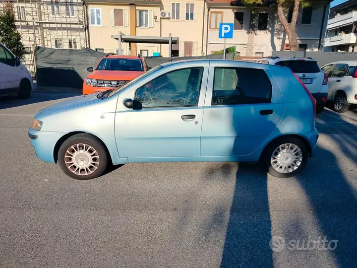 Fiat Punto 2002 photo 4