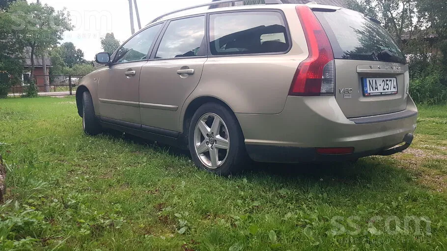 Volvo V50 2009 photo 3