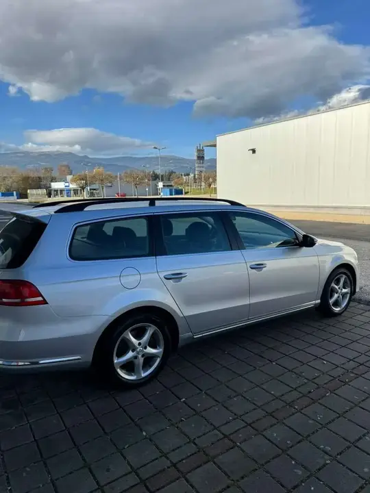 Volkswagen Passat 2012 photo 3