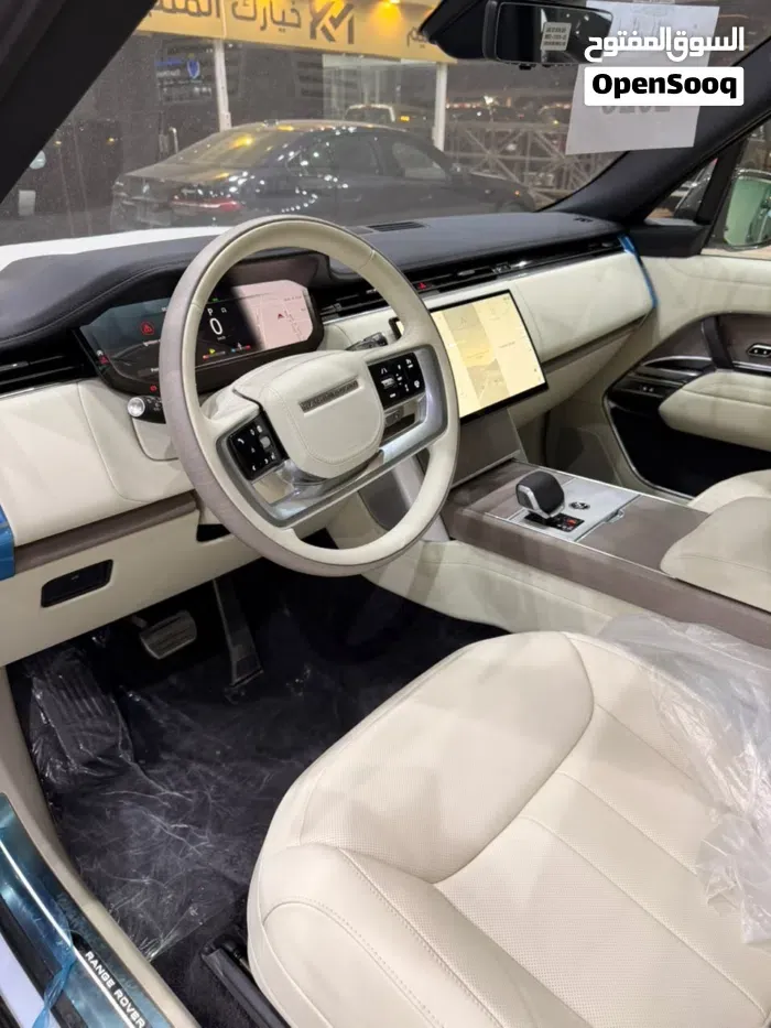 Land Rover Range Rover 2026 photo 3