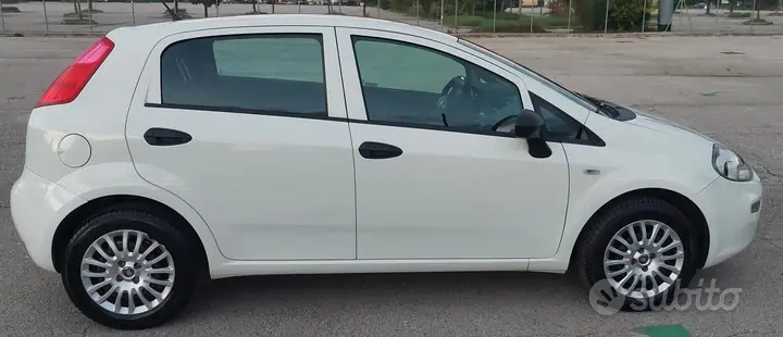 Fiat Punto 2018 photo 3