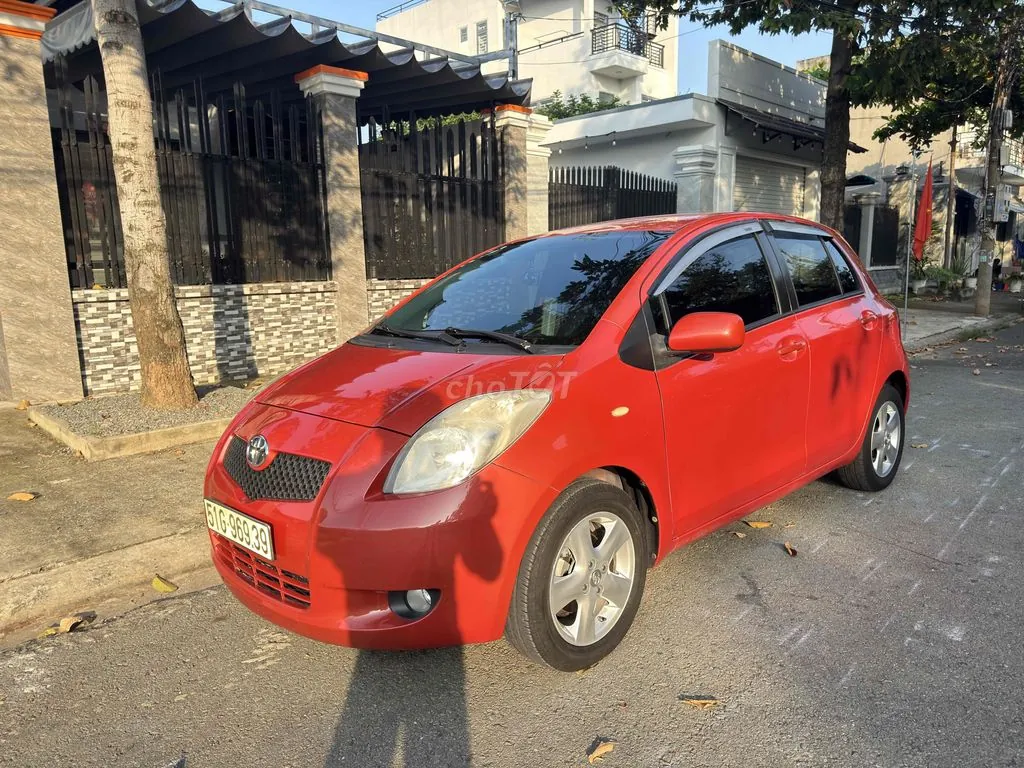 Toyota Yaris 2008 photo 2