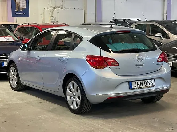 Opel Astra 2015 photo 5