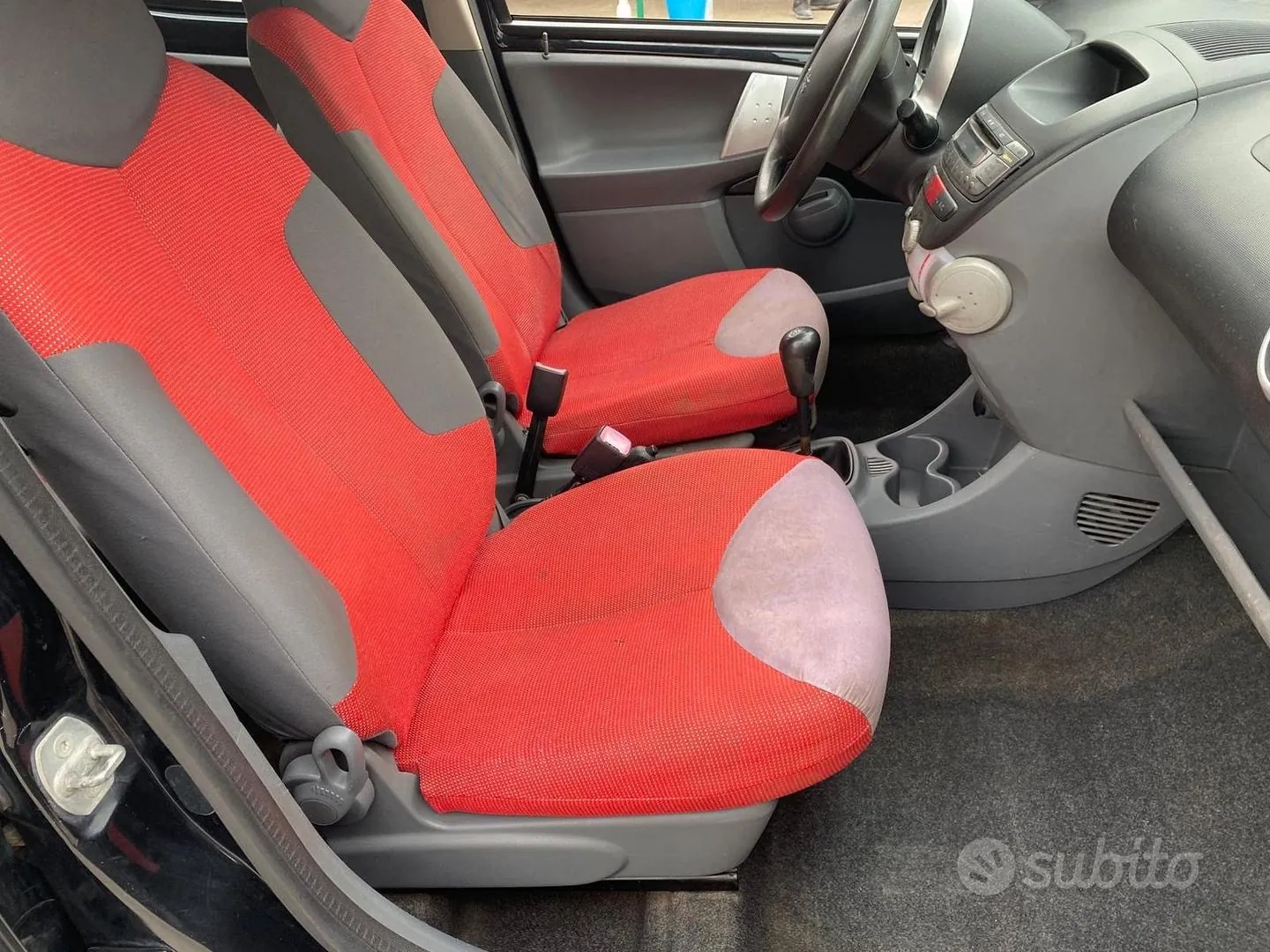Peugeot 107 2008 photo 5
