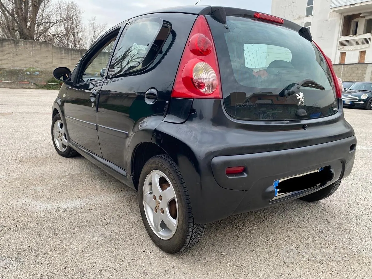 Peugeot 107 2008 photo 3