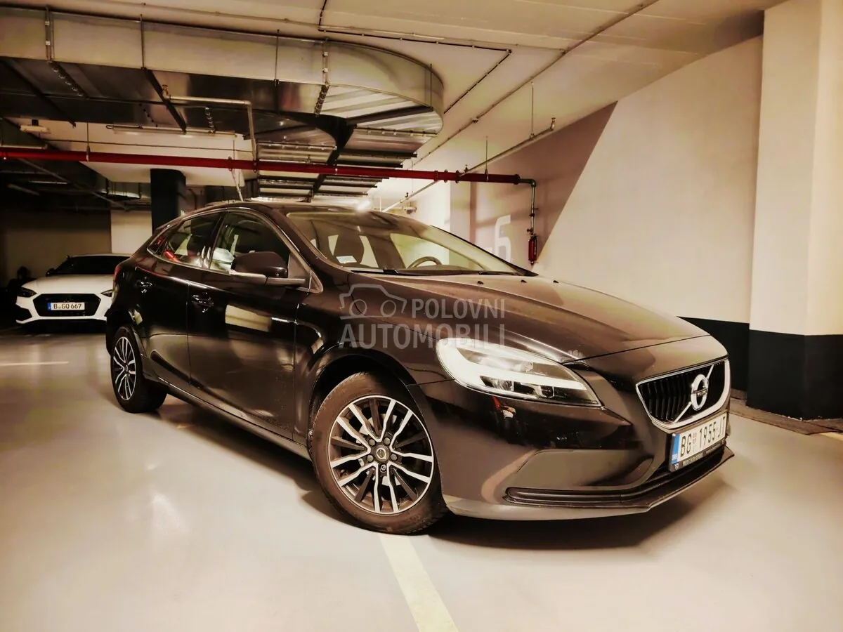 Volvo V40