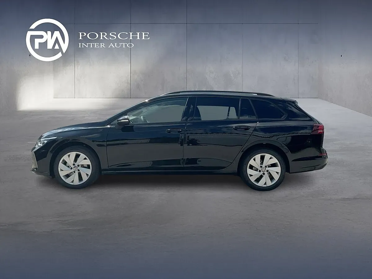 Volkswagen Golf 2026 photo 2