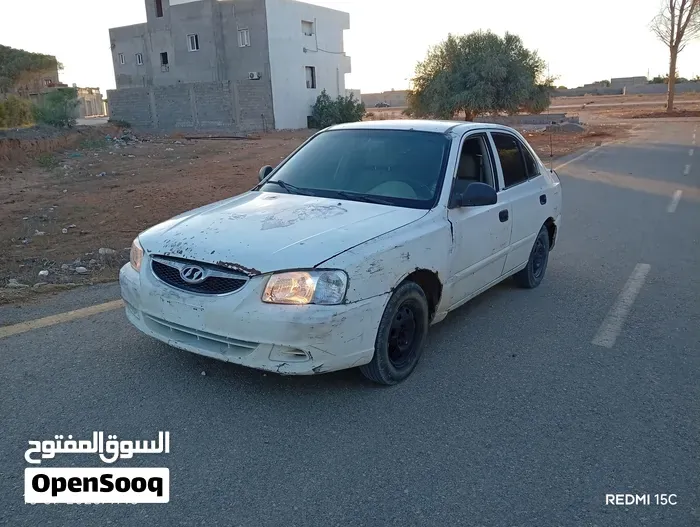 Hyundai Verna 2010 photo 3