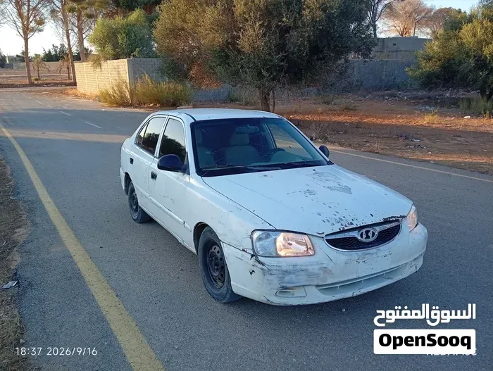Hyundai Verna 2010 photo 2