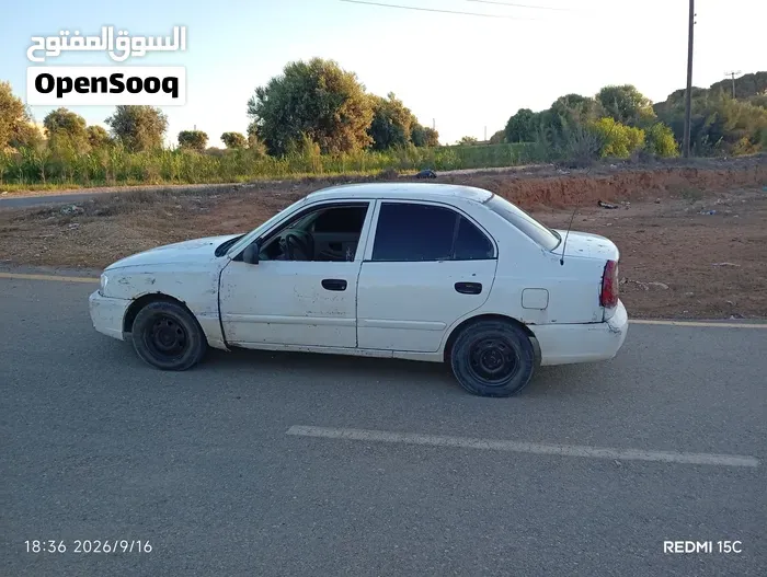Hyundai Verna 2010 photo 4