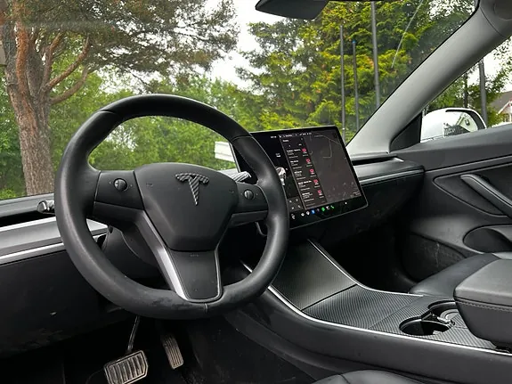 Tesla Model 3 2019 photo 2