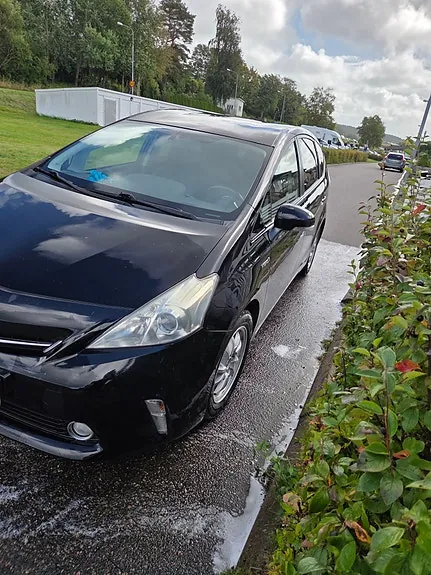 Toyota Prius 2013 photo 2