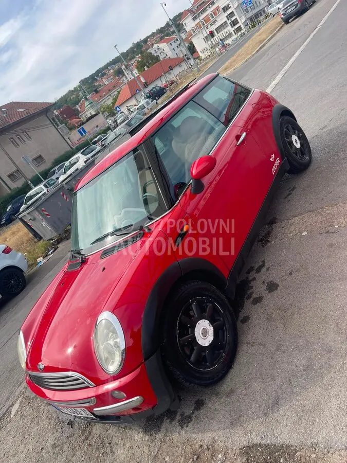Mini One 2001 photo 4