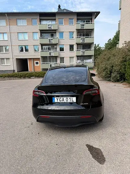Tesla Model Y 2022 photo 3
