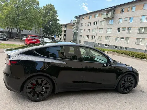 Tesla Model Y 2022 photo 4