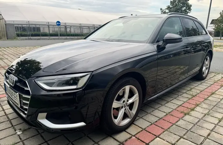 Audi A4 2020 photo 2