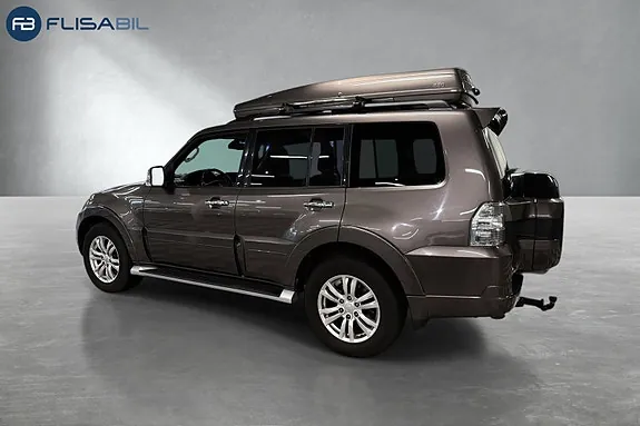 Mitsubishi Pajero 2016 photo 4