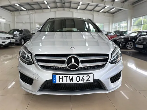 Mercedes-Benz B180 D 2016 photo 2
