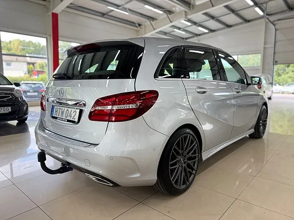 Mercedes-Benz B180 D 2016 photo 4