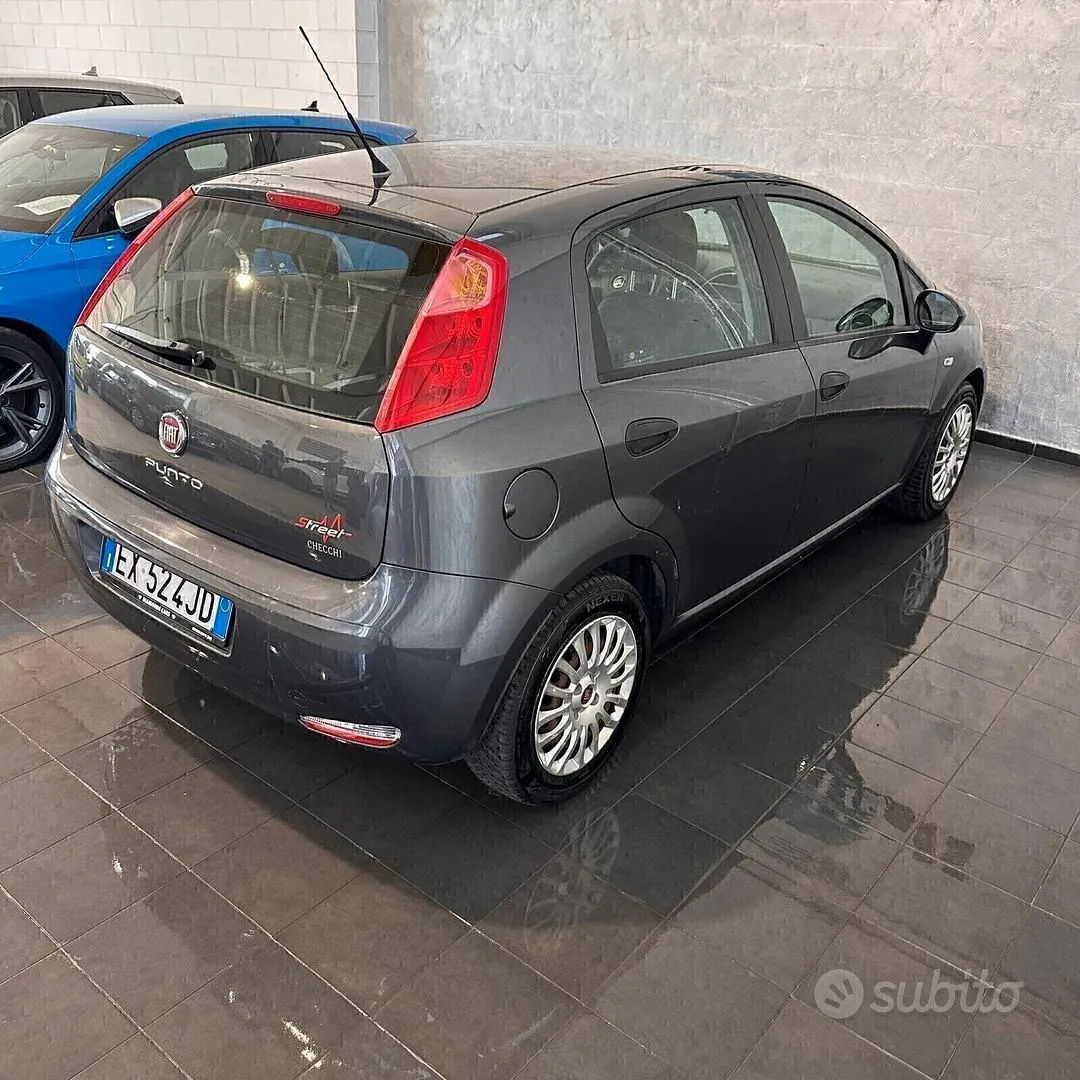 Fiat Punto 2015 photo 5