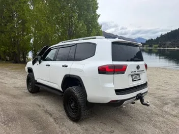 Toyota Land Cruiser 2025 photo 5