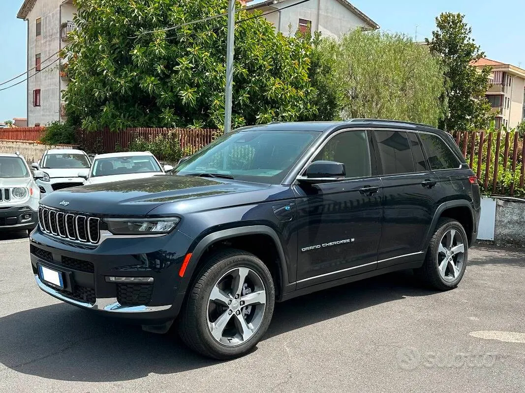 Jeep Grand Cherokee 2025 photo 3